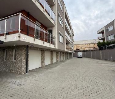 Gyor Apartment | HIGHWAY Apartman