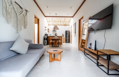 Kutuh Kaja Villa | Hijau Villa by EVDEkimi – Charming 2BR escape w/pool, outdoor lounge, lush garden