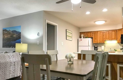 Lincoln Condo | Hike, Ski, Explore: Lincoln Condo w/Pool Access