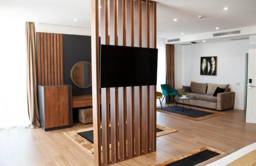 Golem Hotel | Hilal Palace - Halal