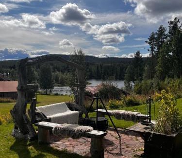 Alvdalen Municipality House | Hildas Hus with river view and spa