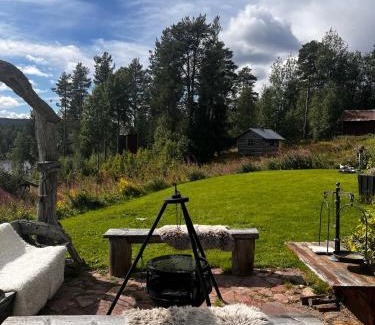 Alvdalen Municipality House | Hildas Hus with river view and spa