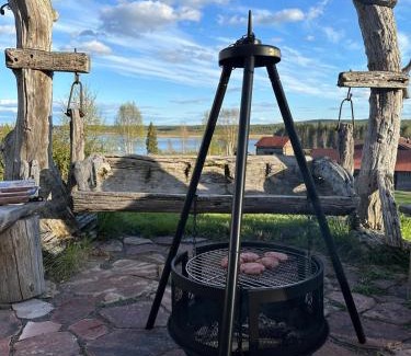 Alvdalen Municipality House | Hildas Hus with river view and spa