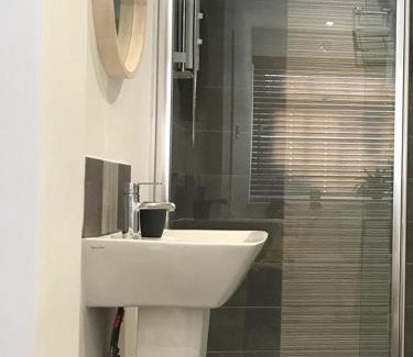 Weston-super-Mare Apartment | Hill Cottage