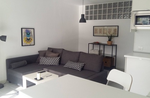 Los Mojones Apartment | hill green