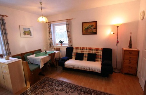 Scheffau am Wilden Kaiser Apartment | Hill view Apartment in Scheffau with Terracer