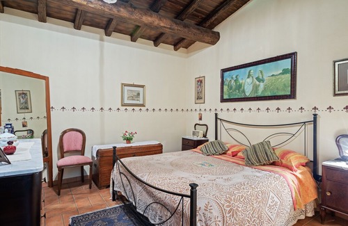 Maletto Villa | Hill-View Villa in Maletto with Garden