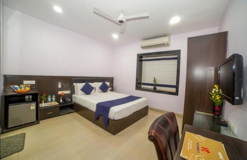 Begumpet Bed & Breakfast | HILL VIEW (VOILA TRANQUIL'N) BEGUMPET