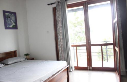 Butawatta Apartment | Hillcrest Holiday Home -Kandy