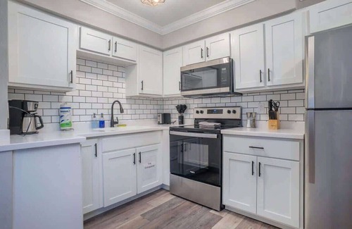 Bayview Apartment | Hillside Cove - Port Suite