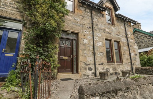 Kingussie Cottage | Hillside East