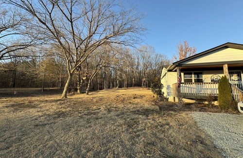 Collierville Other | Hillside farmhouse nLocated on 50 acres n