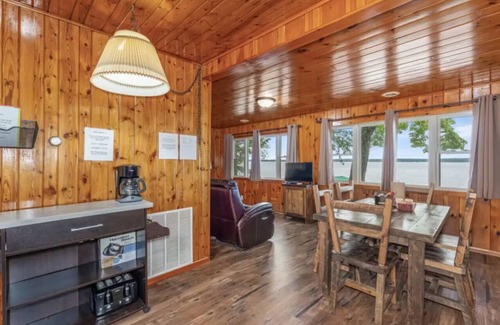 Phelps Cabin | Hillside Resort Cabin #8