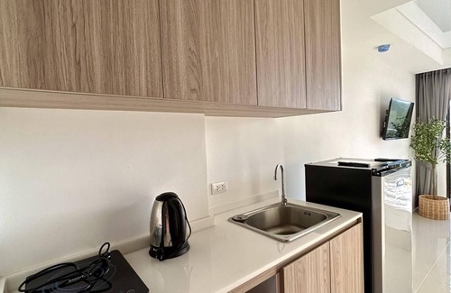 Mai Khao Condo | Hillside Sunrises Space - 5 minutes to Maikhao Beach