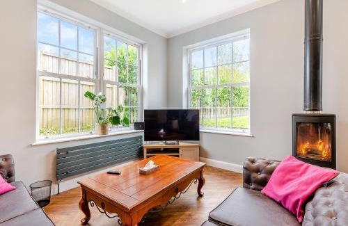 Maidstone House | Hillside - Uk48202