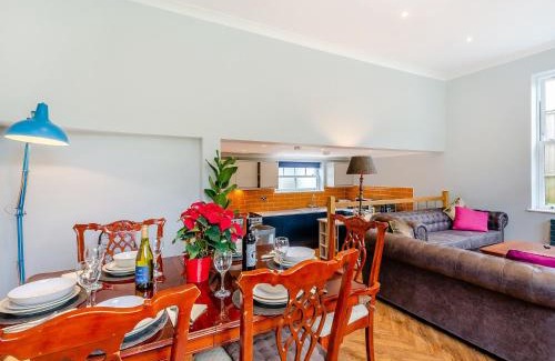 Maidstone House | Hillside - Uk48202