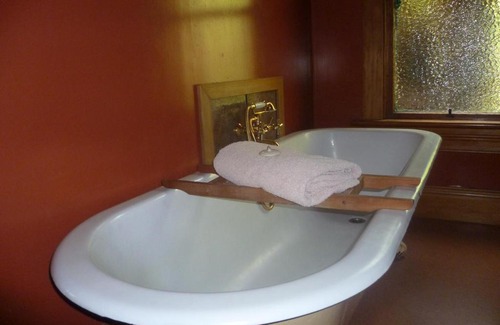 Papatowai Cabin | Hilltop Accommodation Catlins