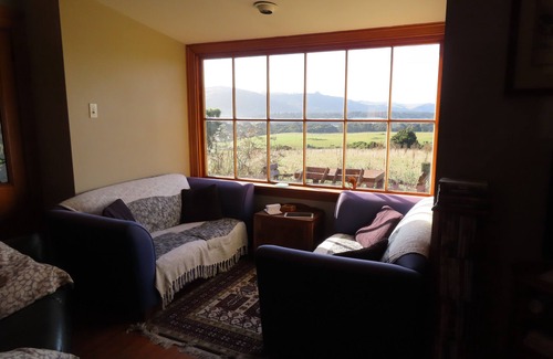 Papatowai House | Hilltop Accommodation Catlins - Lodge
