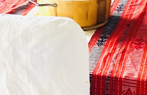 Malibu Cottage | Hilltop Creative artists paradise day art studio (casting-production-recording)