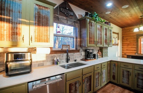 Fayetteville House | Hilltop Haven Pool, Hot Tub & Game Loft