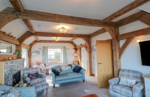 Hunmanby House | Hilltop House