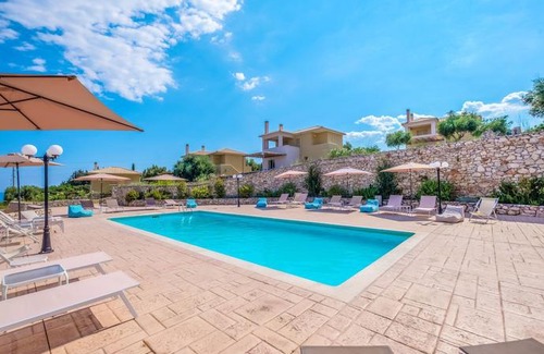 Messini Apartment | Hilltop Residences