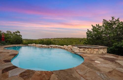 Dripping Springs House | Hilltop Saltwater Pool and Hot Tub