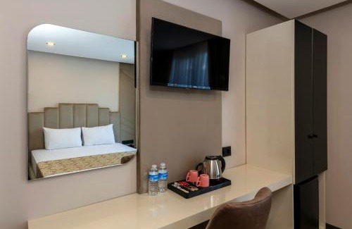 Arnavutkoy Hotel | Hilltown Airport Hotel