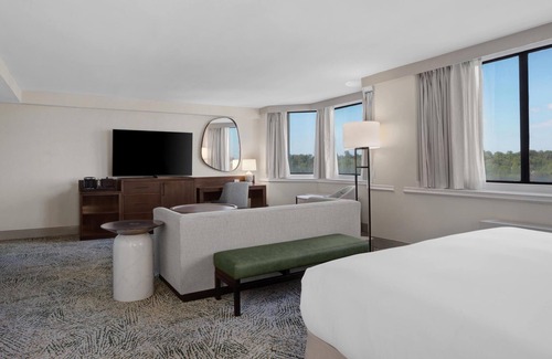 Crystal City Hotel | Hilton Arlington National Landing