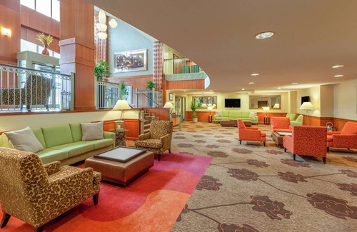 Central Oakland Hotel | Hilton Garden Inn Pittsburgh University Place