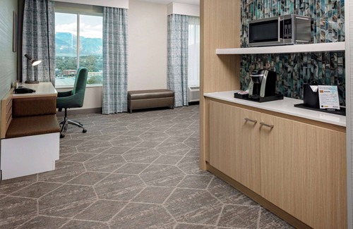 Downtown Colorado Springs Hotel | Hilton Garden Inn Colorado Springs Downtown