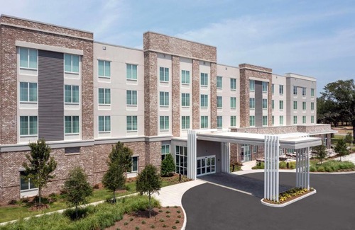 Southeast Pensacola Hotel | Hilton Garden Inn Pensacola Downtown