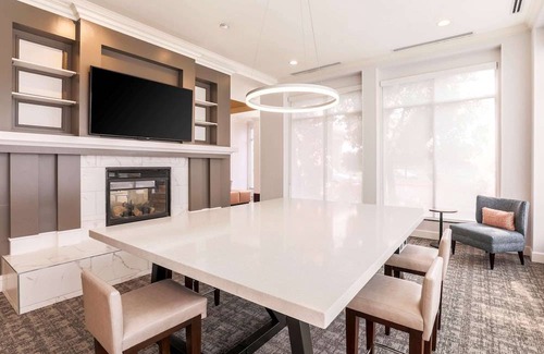 Reno/Tahoe Airport Hotel | Hilton Garden Inn Reno