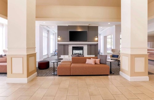 Reno/Tahoe Airport Hotel | Hilton Garden Inn Reno