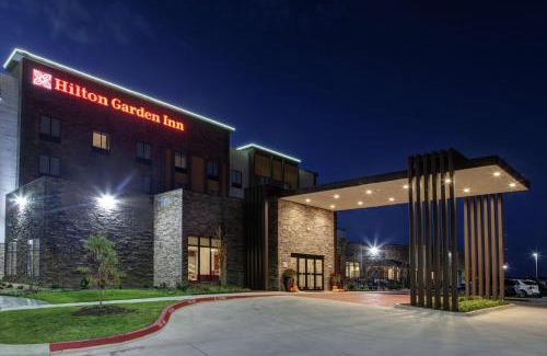 Southwest Topeka Hotel | Hilton Garden Inn Topeka