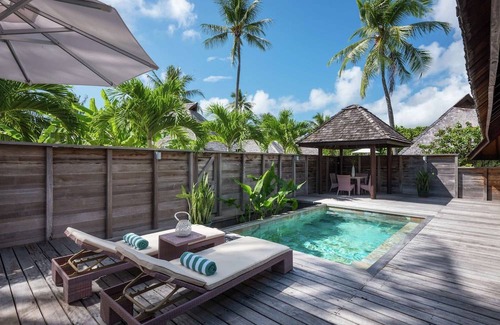 Pihaena Hotel | Hilton Moorea Lagoon Resort & Spa