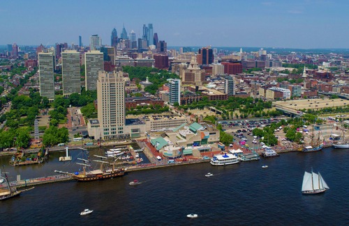 Society Hill Hotel | Hilton Philadelphia at Penn's Landing