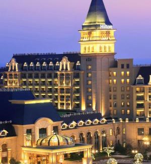 Huangdao Hotel | Hilton Qingdao Golden Beach 丨 10 mins' walk to Golden Beach and Beer City