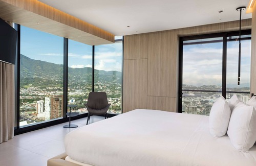 Mata Redonda Hotel | Hilton San Jose La Sabana