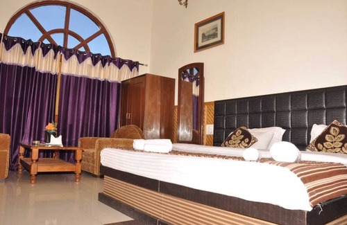 Kausani Hotel | Himalaya Mount View Resort