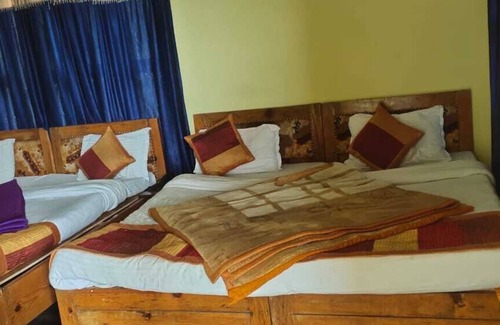 Kausani Hotel | Himalaya Mount View Resort