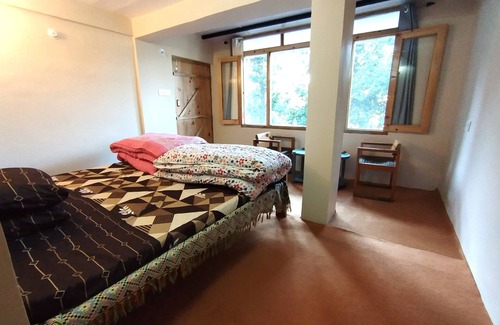 Majkhali House | Himalaya View