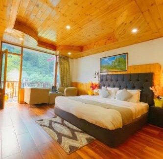Sasaram Hotel | Himalayan River Resort, Manali- #riverside #private parking #scenic river & mountain view #open cafe # spacious room #big garden with campfire