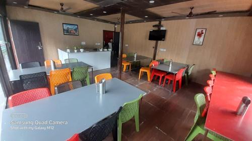 Sitapur Hotel | Himalayan tourist cottage