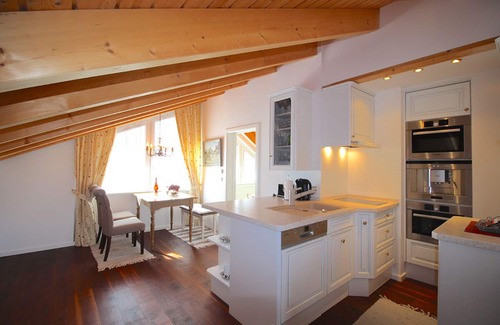 Garmisch-Partenkirchen Apartment | Himmelschlösschen & Chalet Rose