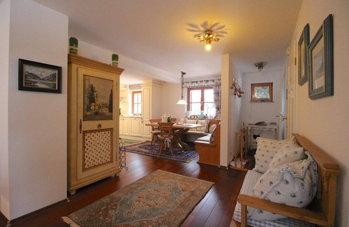 Garmisch-Partenkirchen Apartment | Himmelschlösschen & Chalet Rose