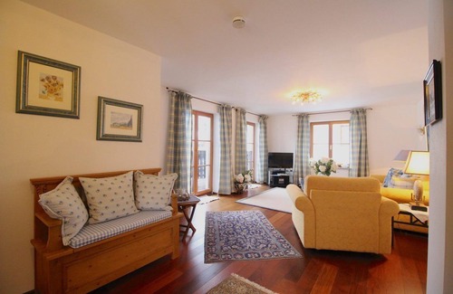 Garmisch-Partenkirchen Apartment | Himmelschlösschen & Chalet Rose