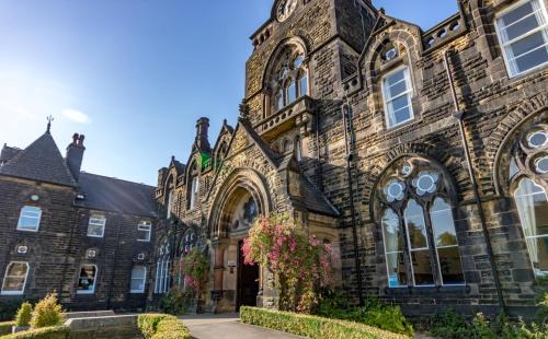 Headingley Hotel | Hinsley Hall