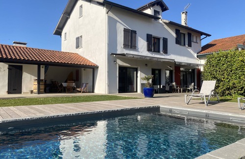 Biarritz House | Hiru Alabak - Biarritz House 4bed - 8p Quiet Swimming pool - south-facing garden