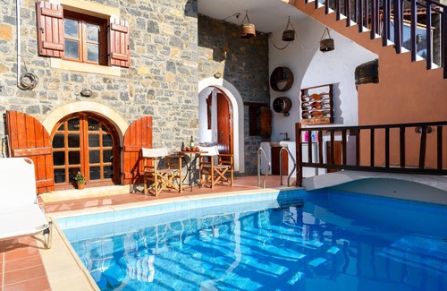 Mavrikiano House | Historical Traditional Home with private pool (Erato & Clio)